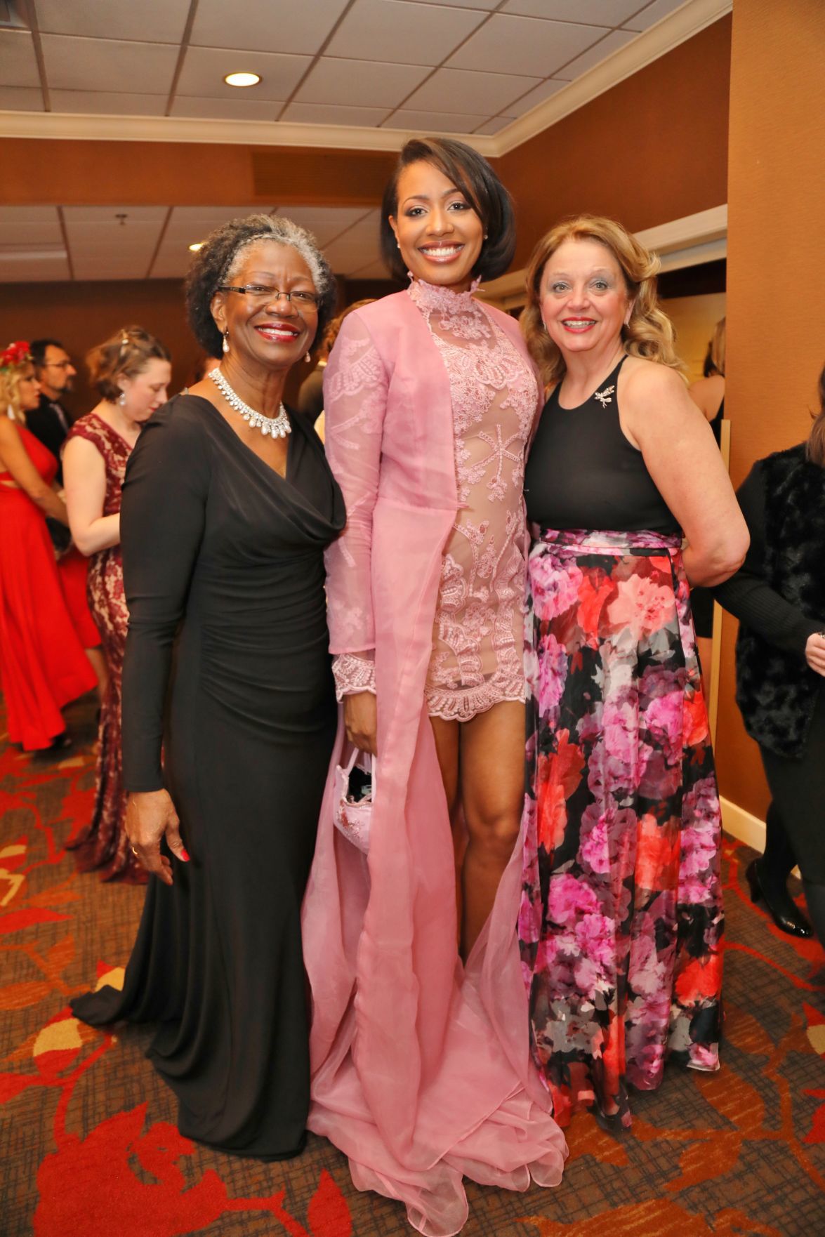 Judy Ferguson-Shaw, Danielle Smith, CEO DiAnne Mueller